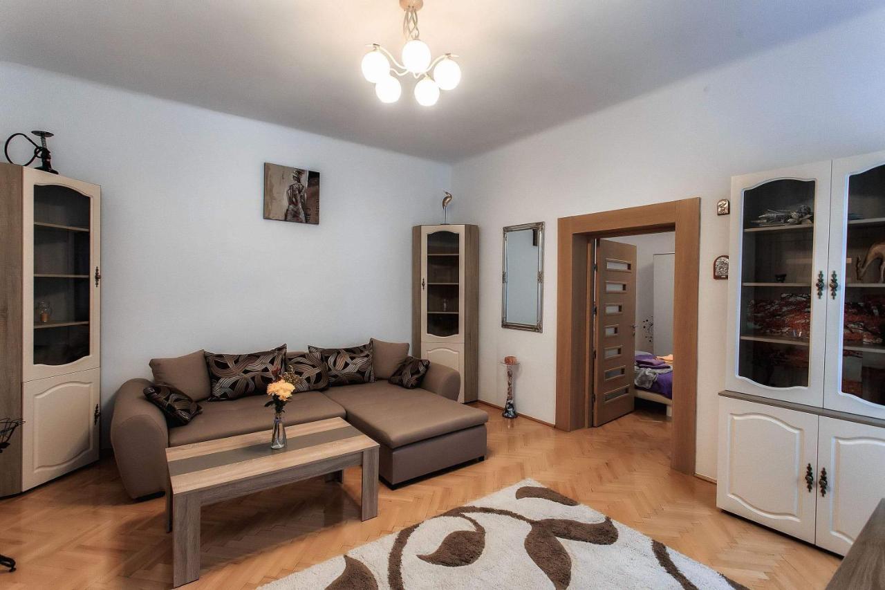 Apartment Centrul Vechi - 67sqm - 2min To Counsel Square *